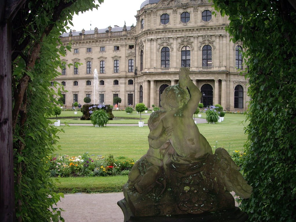 Würzburg, Hofgarten Residenz by Heinz Kleeis