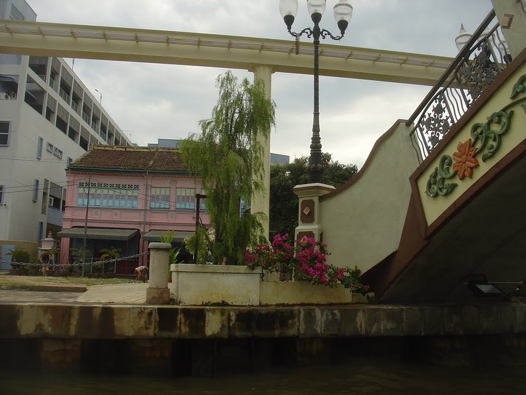 Sungai Melaka (river), Malacca Town, Melaka, Malaysia by Paul HART