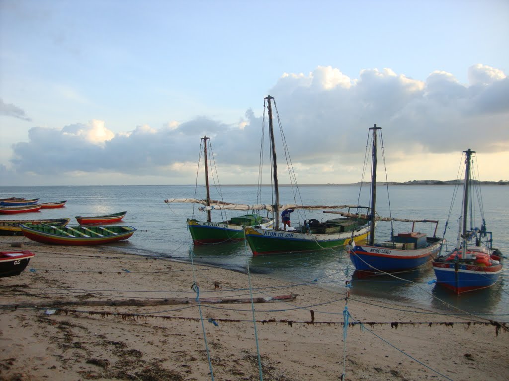 Barcos em Camocim. by Pablo Soares