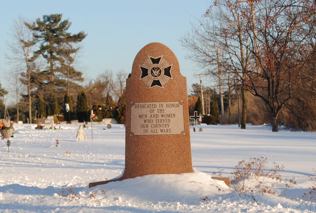 Memorial To Veterans Of All Wars by farmbrough