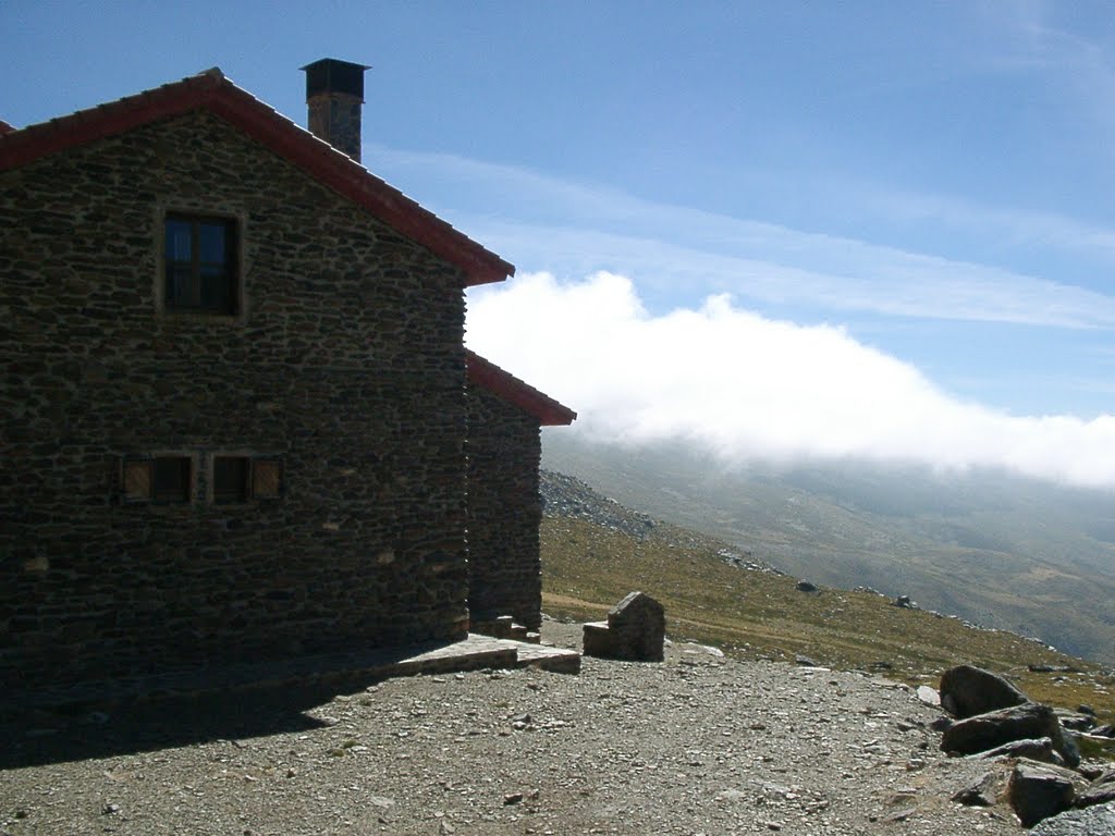 Refugio Poqueira by leivamo