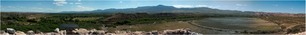 Panoramablick vom Tuzigoot National Monument by Fritz Malaman