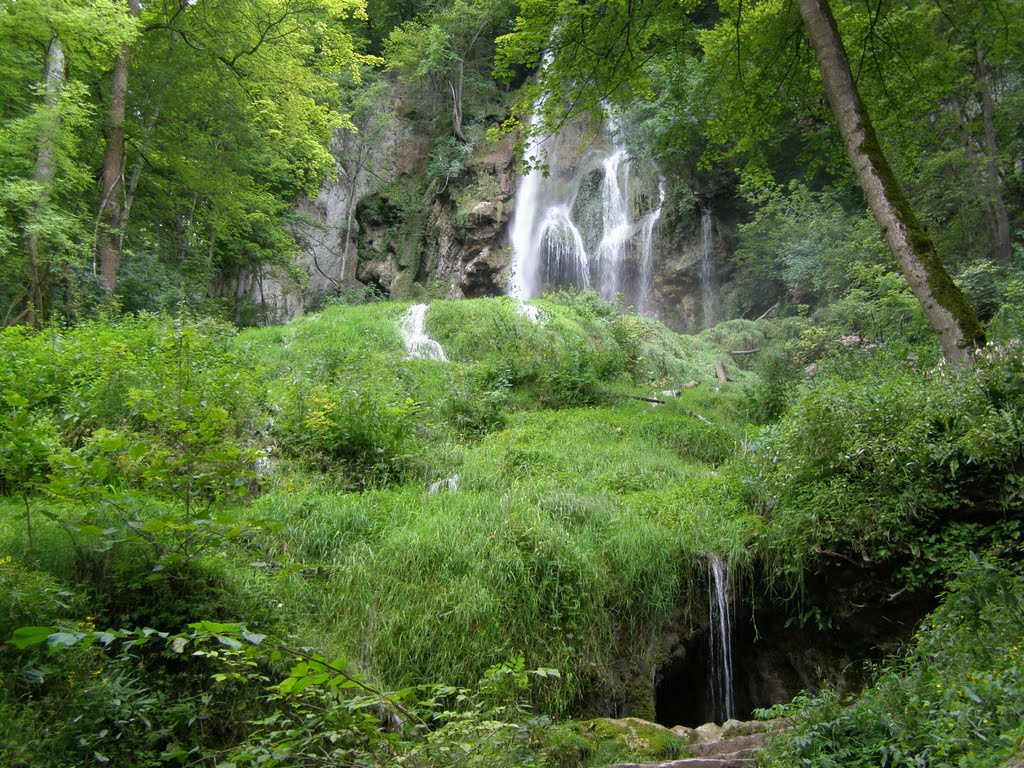 Wasserfallimpressionen Bad Urach by lusches