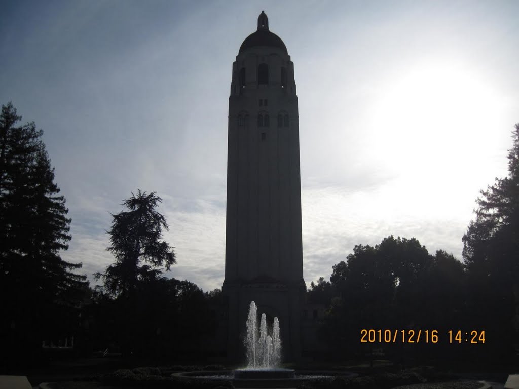 2010-12-16: The Hoover Tower in Backlight, Stanford University by Roland_Longbow