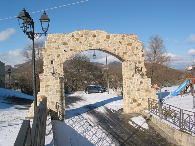 Stigliano, Porta di San Giovanni by Mario D'Urso