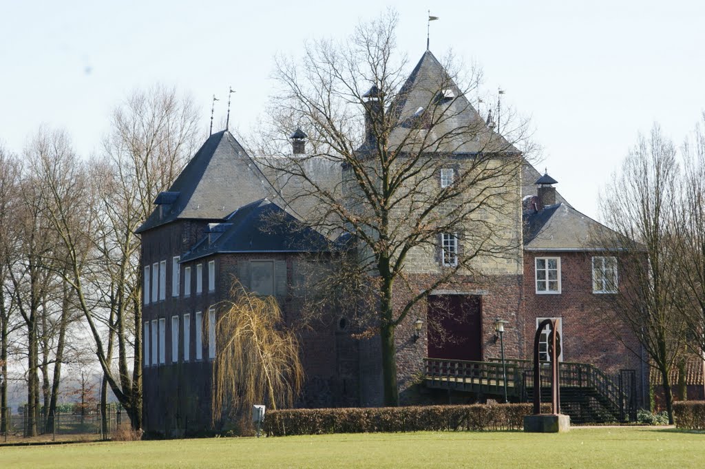 Castle in Baarlo ,Holland by Zjeeroom