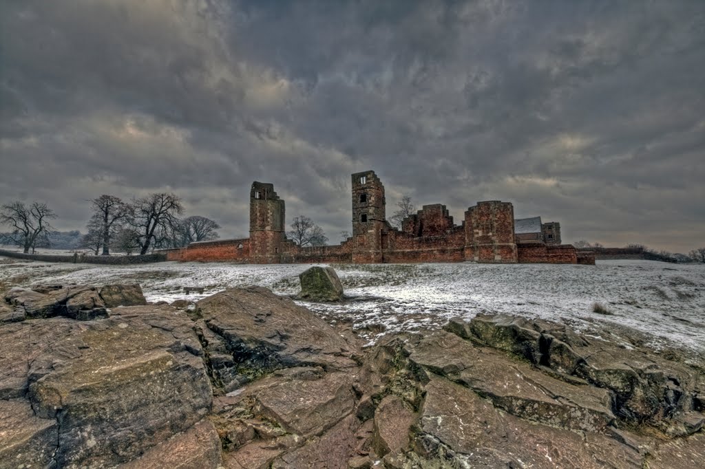 The Ruins by Chris Elphick