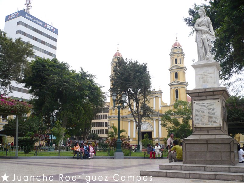 Plaza de Armas de Piura by juanchorc