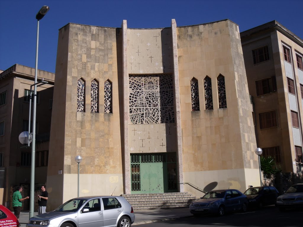 Tarragona, Iglesia Sagrado Corazón by Marcos Prieto García