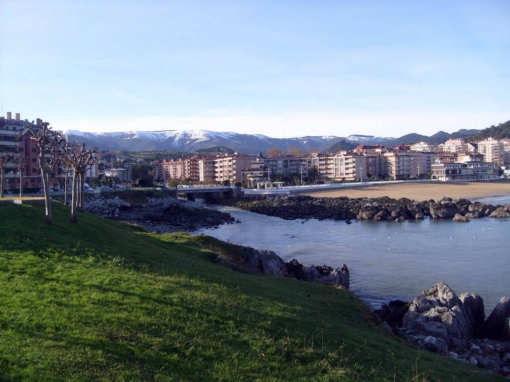 Castro Urdiales desde el parque Cotolino by Gabriel Ibañez Sanch…