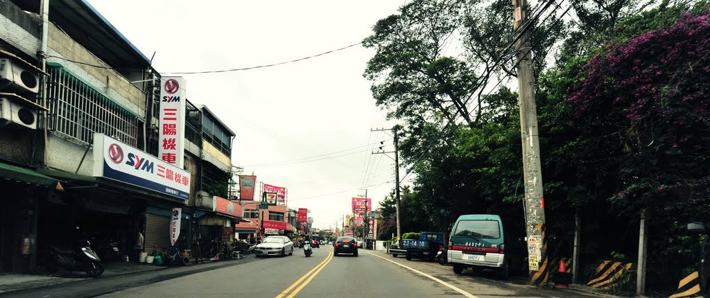 Taoyuan, Taoyuan District, Taoyuan City, Taiwan by imagingcity.taipei