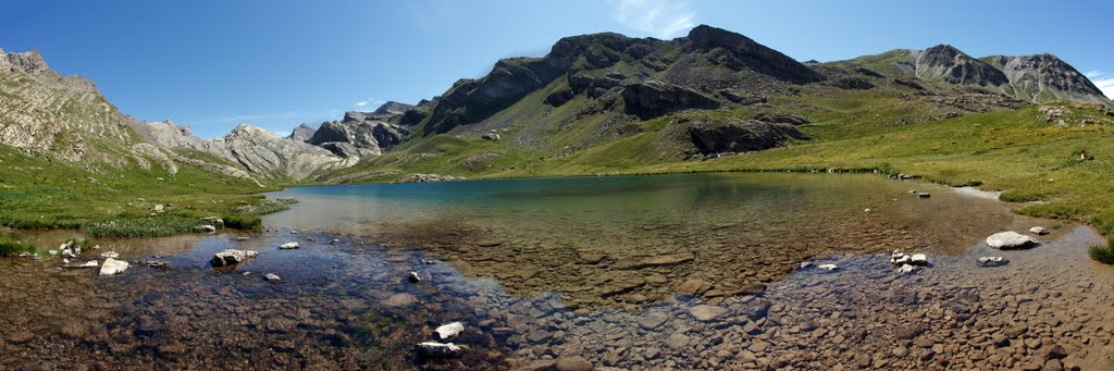 Lac du Lauzanier by halutje