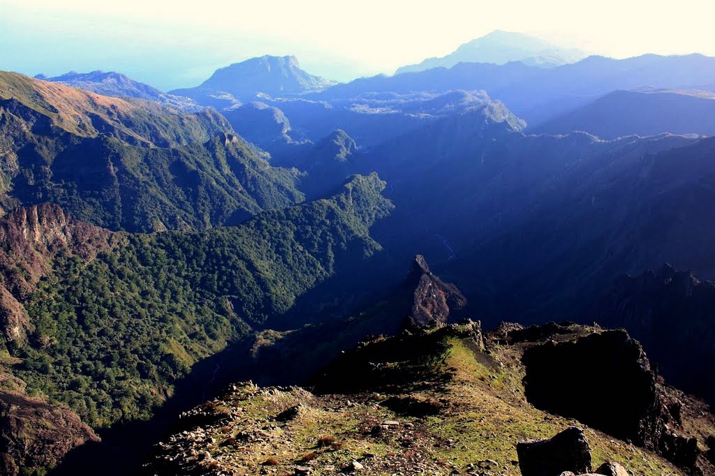 Madeira-Vista Nordeste do Pico do Arieiro by Jose Pereira