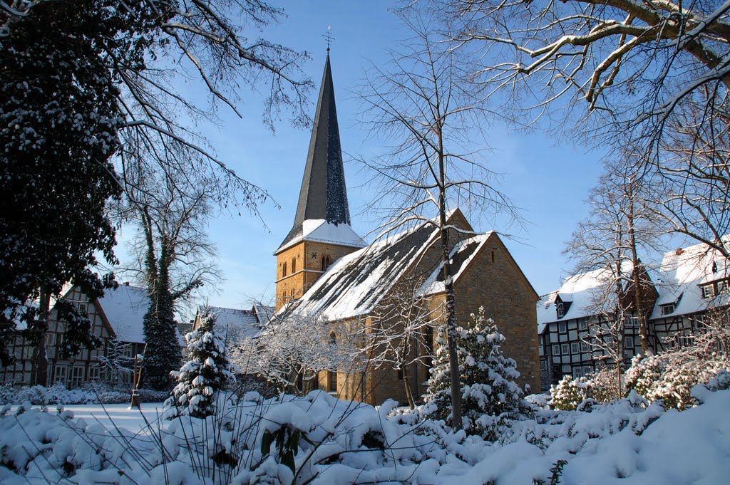 Apostelkirche Gütersloh by N. Steffek