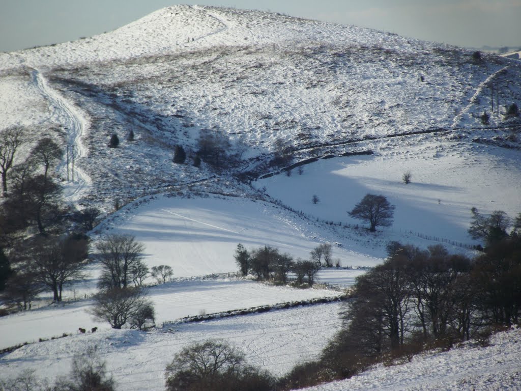 Winter snow caerphilly by gary taylor