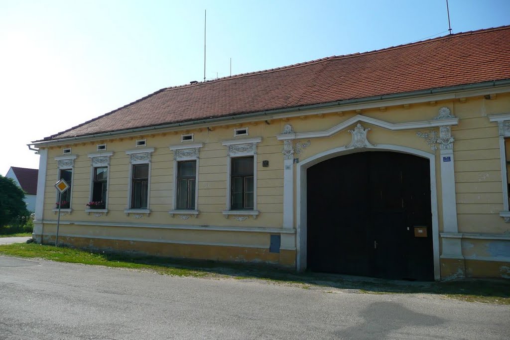 Hluboká nad Vltavou, Czech Republic by Zdenek Broz