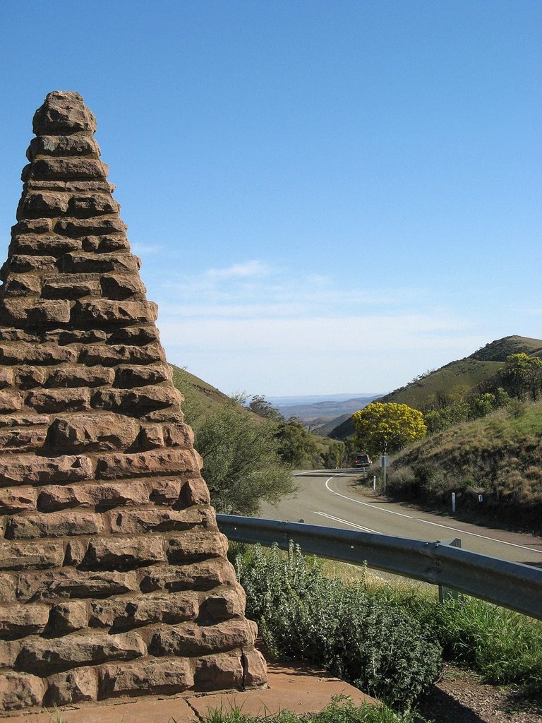 Horrock's Pass Memorial by jez_au