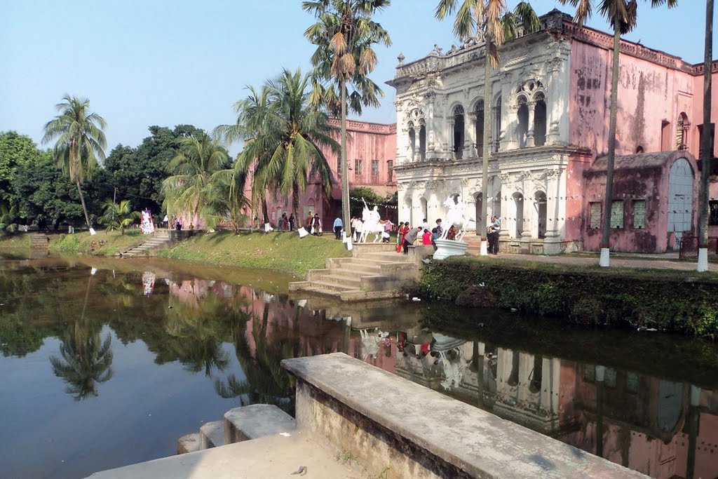 Sonargaon palace by Shadat Singair