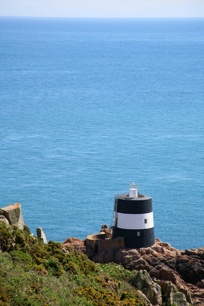 Noirmont Point, Saint Brélade, Jersey by Hans Sterkendries