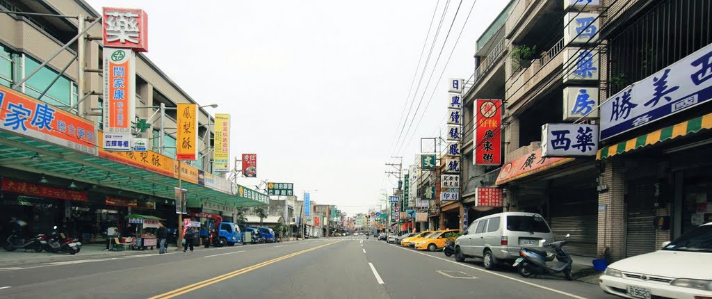 Taoyuan, Taoyuan District, Taoyuan City, Taiwan by ImagingTaipei10