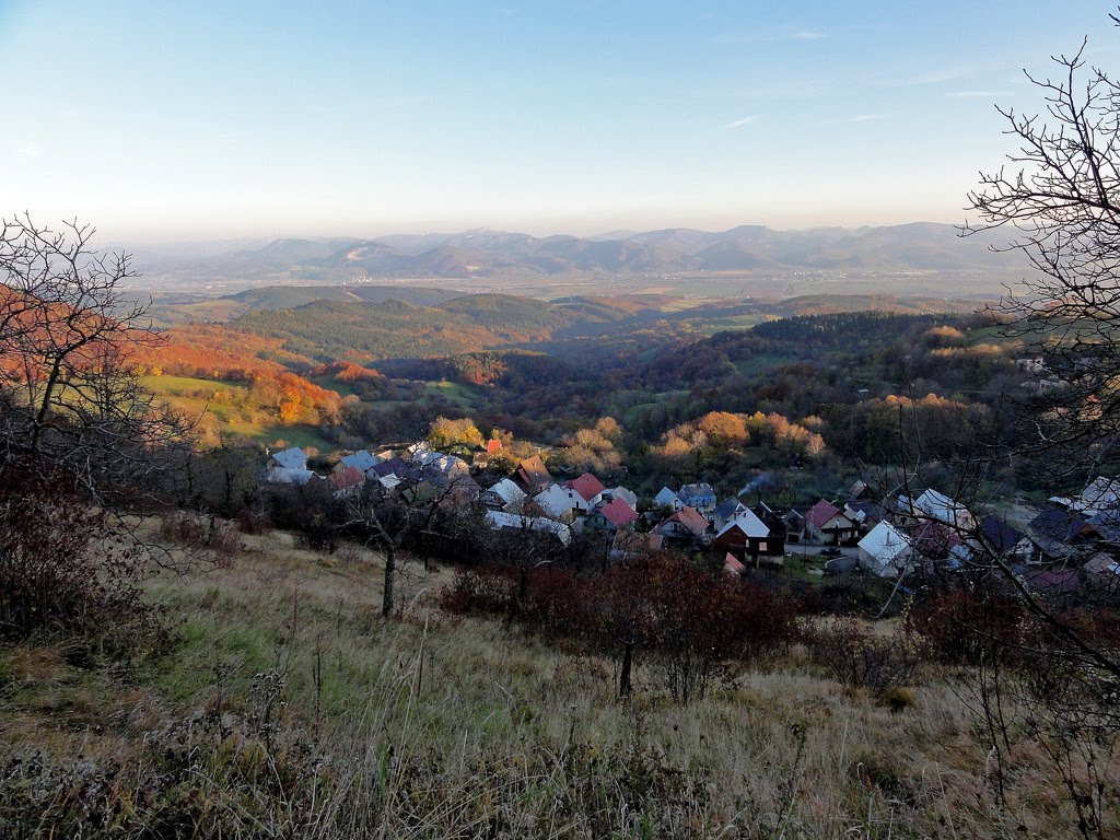 View on Vršatské Podhradie by Carmel Horowitz