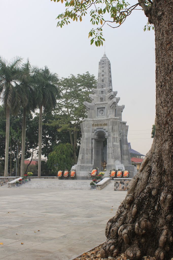 NAM ĐỊNH - Tp - Đài liệt sỹ by Đăng Định