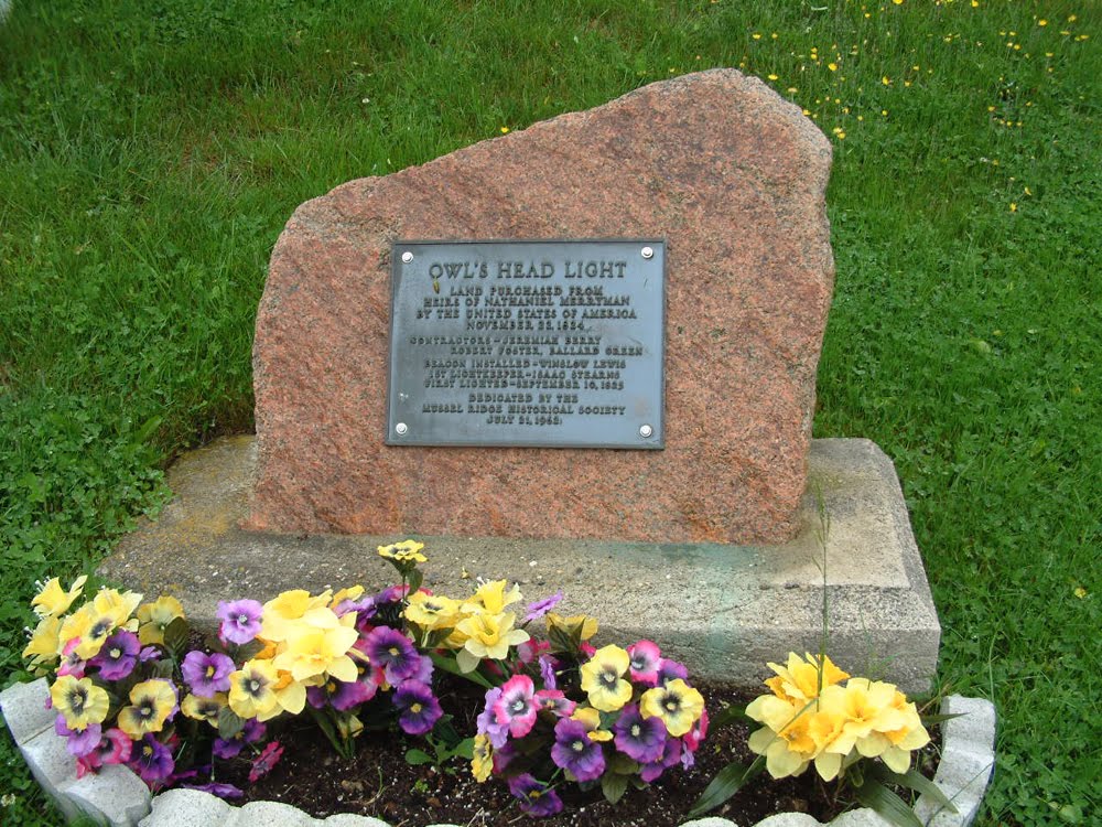 Plaque at Owls Head Light by aitchie