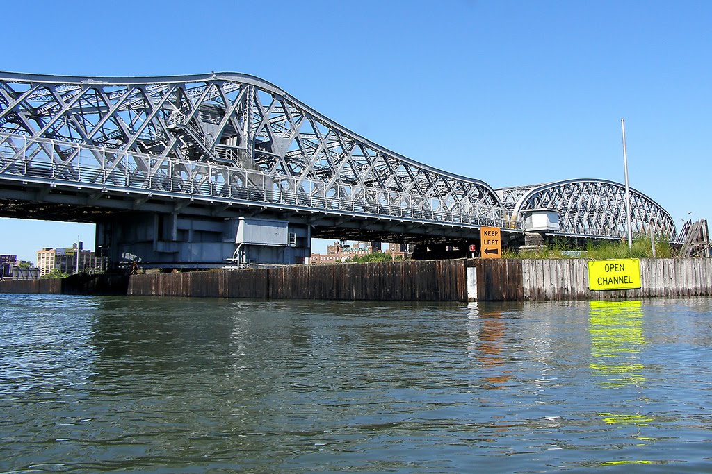 Willis Avenue Bridge over Harlem River, Manhattan-Bronx by jag9889