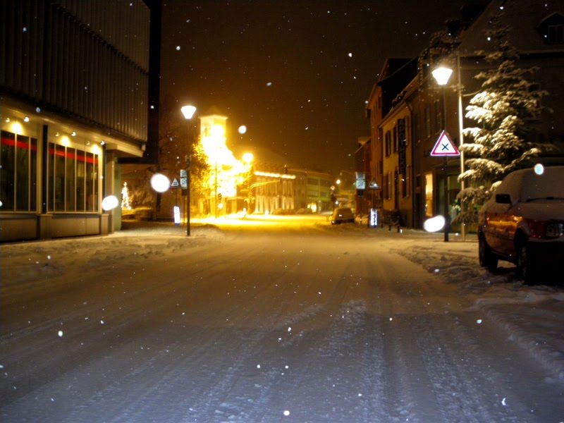 Geilenkirchen - Konrad-Adenauer Str. Nachts Dez. 2010 by pyccak77