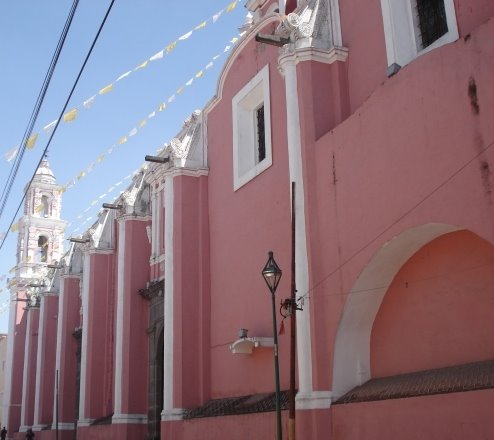 Fachada del templo de San Jerónimo. by Alfredo Campos Enríq…