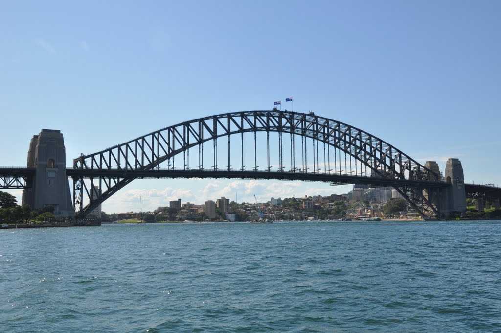 Harbour Bridge - Sydney by Giuseppe Caterina - …