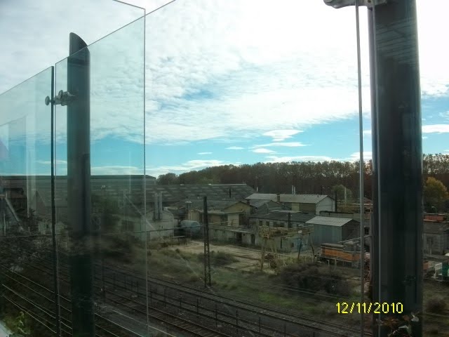 Vue sur la voie ferrée du POLYGONE de BEZIERS by Etoilée