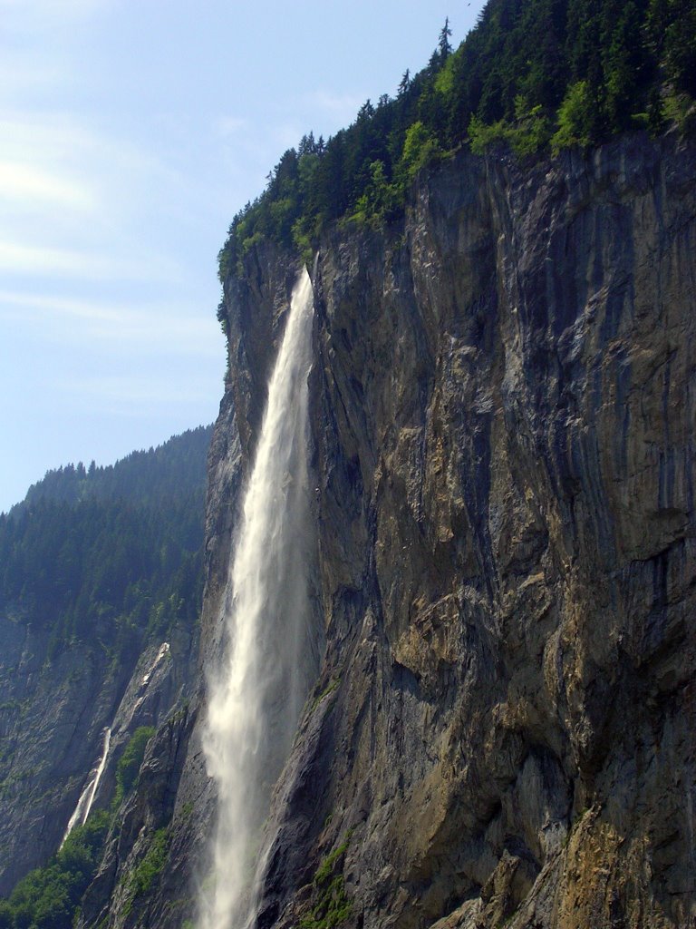 1000' Water Fall by Joshua Bosch