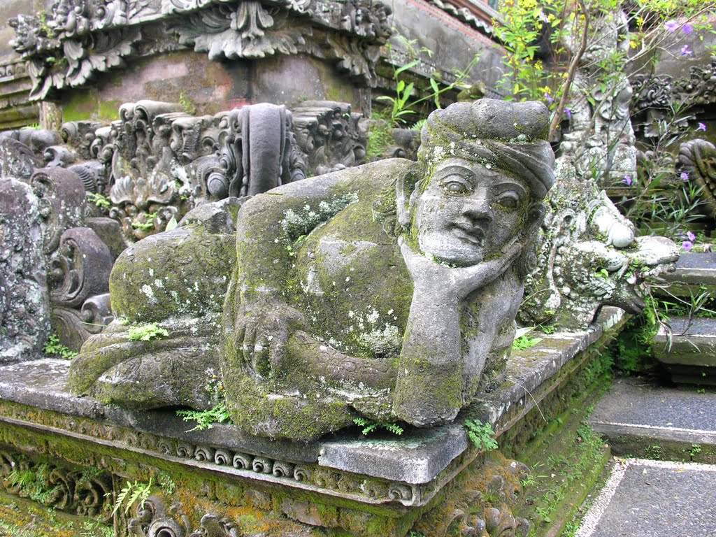 Sculpture in Saraswati temple by IPAAT