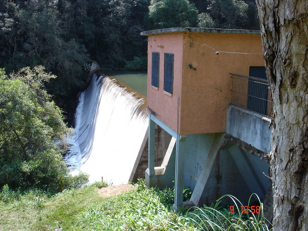 Muro da Represa by Reverendo_POA