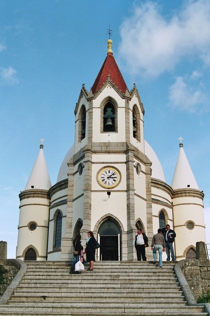 Heel mooie kerk te Penafiel by Helbert Vogelzang