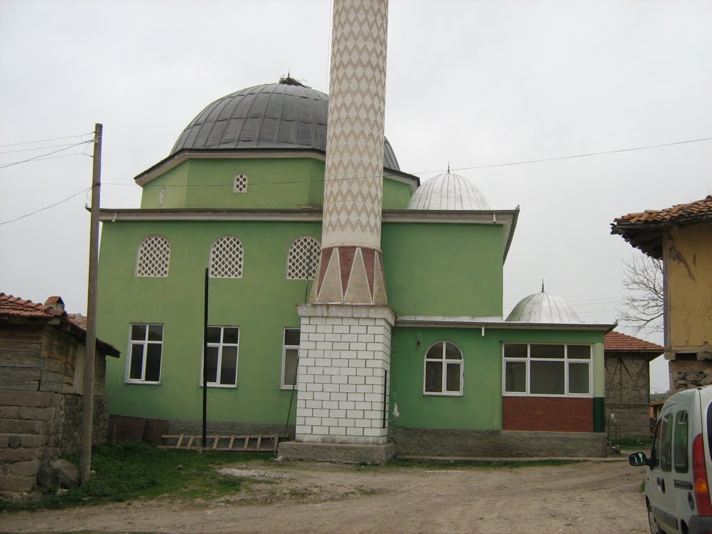 KUYUPINAR KOYU CAMII by CSAGLAM