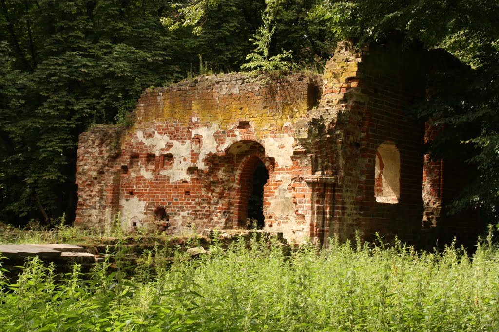 Kirchenruine von Balga by heitabu50