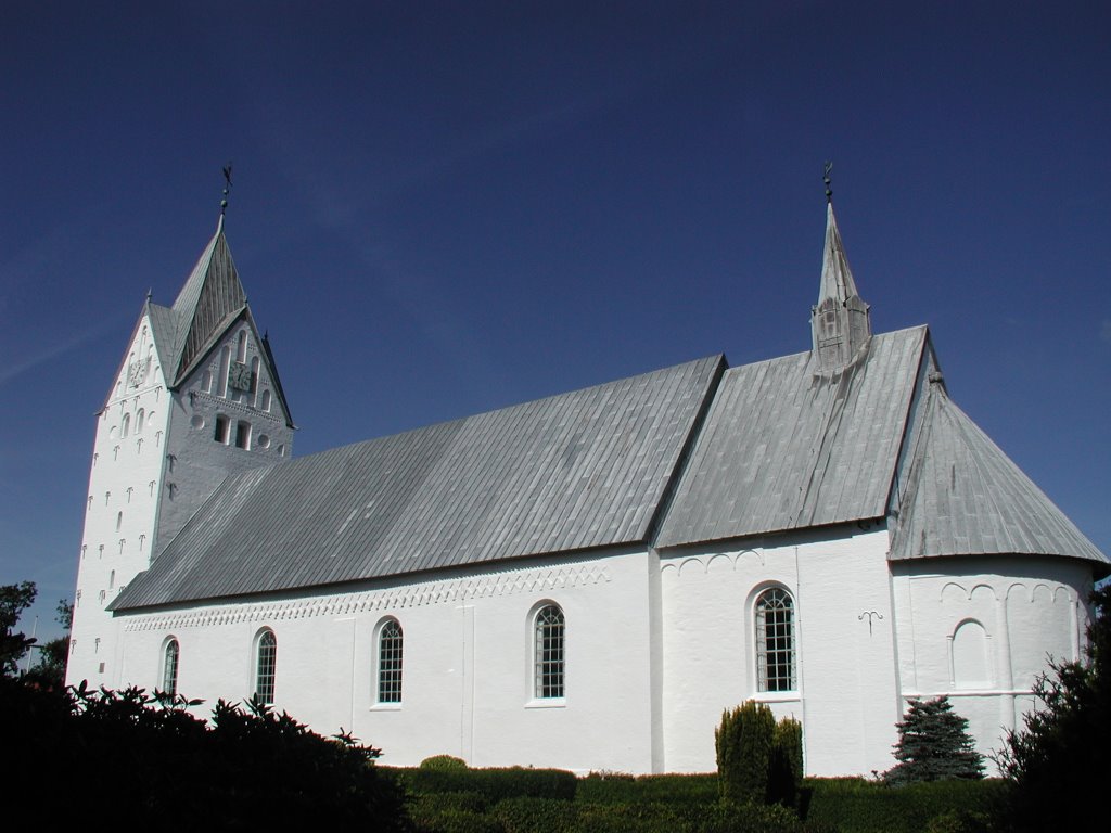 Brøns Kirke by Preben Gøssing