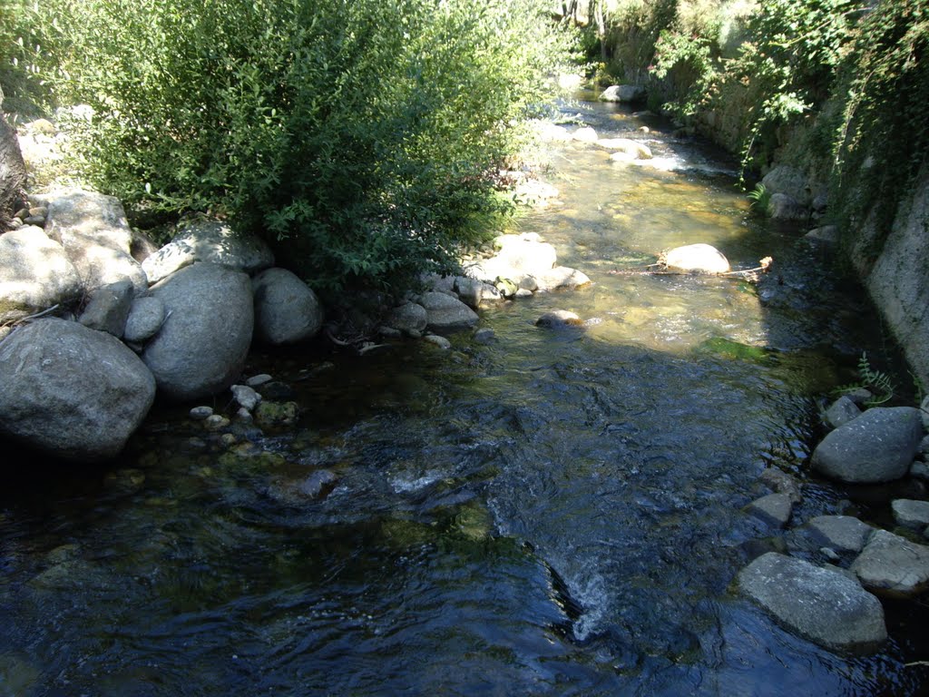 Rio Cuerpo de Hombre. Bejar by Carlos Adame