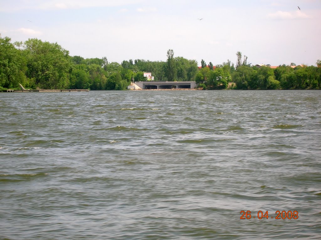 Floreasca lake, Bucuresti by raduconstantin