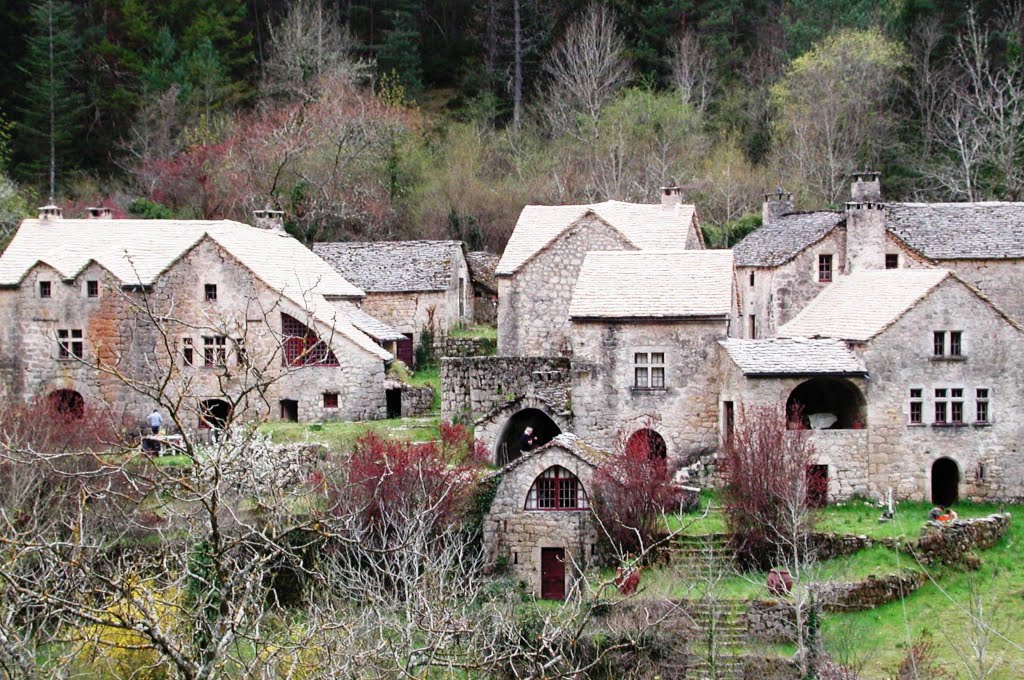 Hameau de la Croze, Gorges du Tarn by Jean-Claude Delagard…