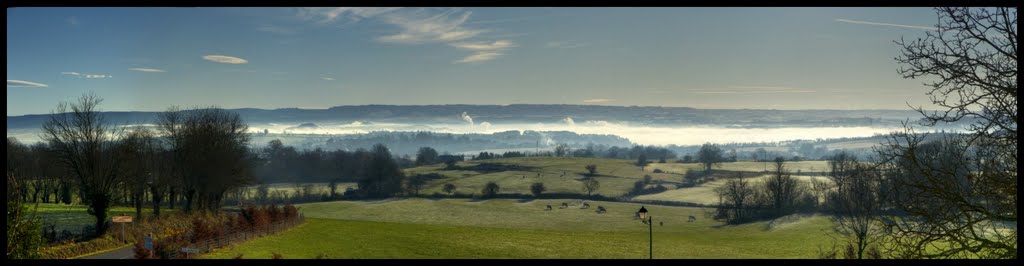 Rodez sous la brume - vue d'onet le chateau village by HPClean