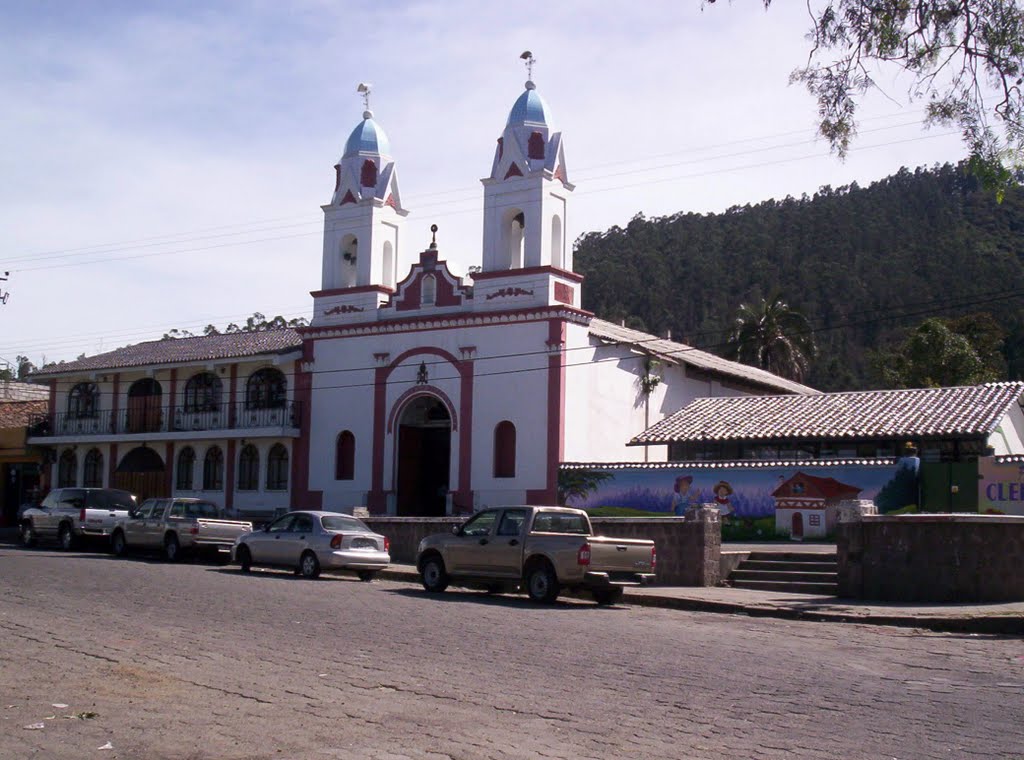 Iglesia de El Tingo by Noe Fabian Calderon