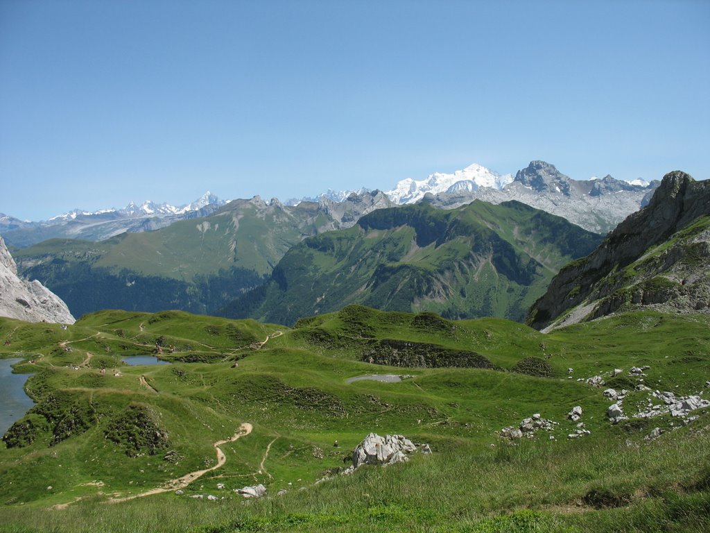 Col de la Colombiere3 01_08_07 by knijtert