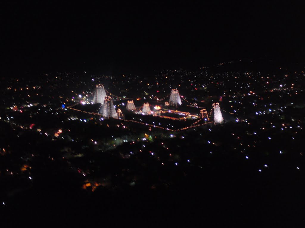 Arunachaleswarar Temple view from mountain at night by sambath_26