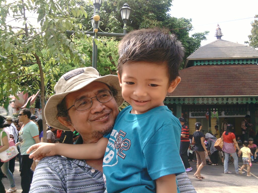 Dhafin n Grandpa by astri06