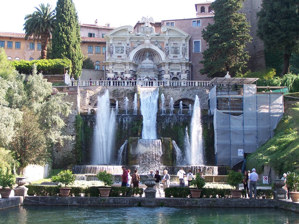 Tivoli - La Villa d'Este - Vista generale by Konstantin Mitroshen…