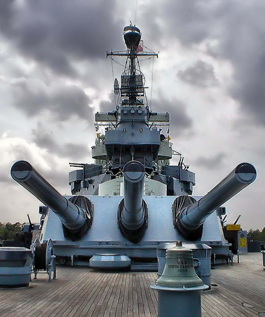 USS North Carolina, aft deck, June 2004 by Kevin Childress