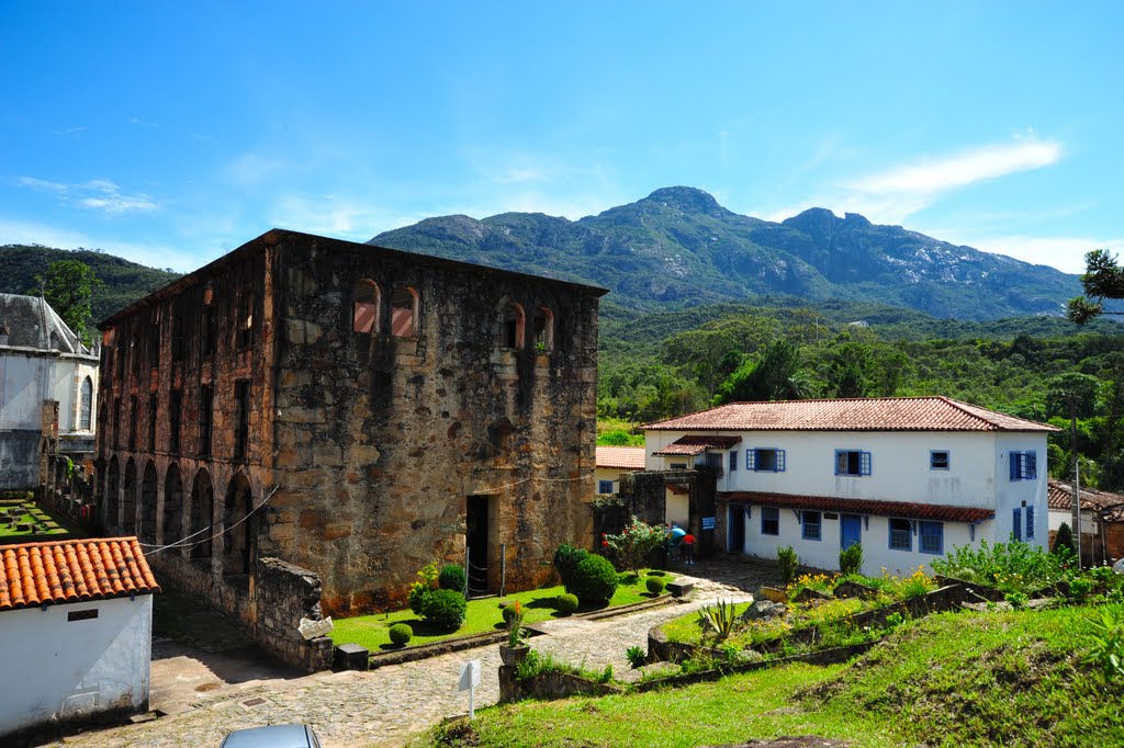 Biblioteca, Museu e Recepção do Santuário do Caraça by sgtrangel